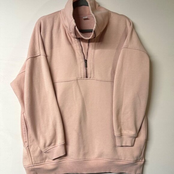 Old Navy Sweaters - Pink Knit Sweater Women’s L Cozy Soft Pullover Fall Winter Oversized Barbiecore
